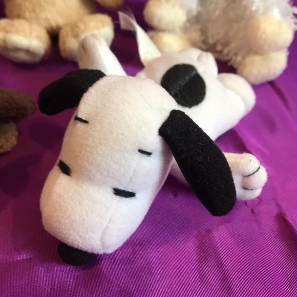 Lot of 5 small plush stuffed animals bunny Wendy's snoopy, penguin, dog, Ty lamb - Picture 3 of 16